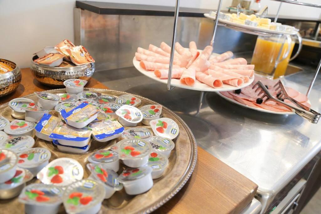 Budget Dbl Studio Free Breakfast 류블랴나 외부 사진